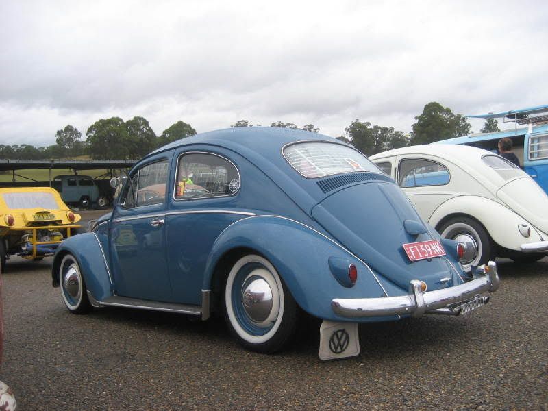 http://i2.photobucket.com/albums/y38/squizy/VWBug-InEaster2008017.jpg