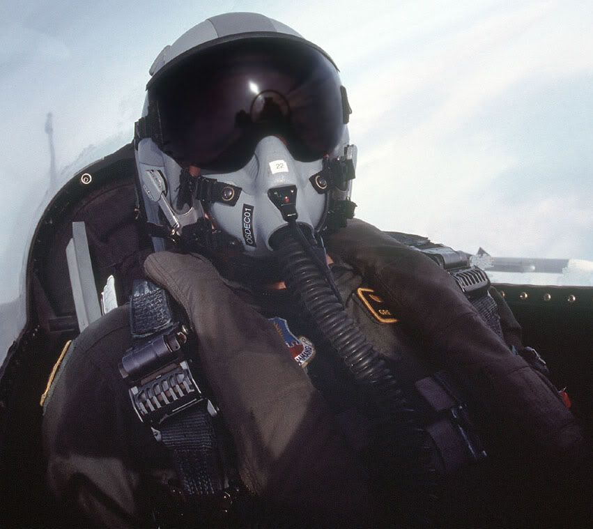 F16-pilote.jpg