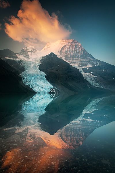 IMAGE: http://i2.photobucket.com/albums/y39/pudgy_groundhog/127_mt_robson_sunrise_zpsn9q99hru.jpg
