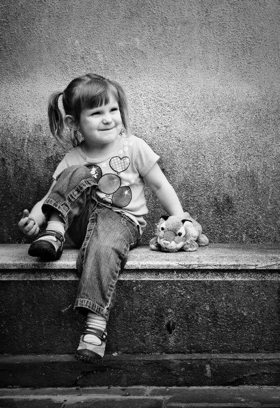 IMAGE: http://i2.photobucket.com/albums/y39/pudgy_groundhog/fdr_bench_vert_smile_crop_bw_edit.jpg
