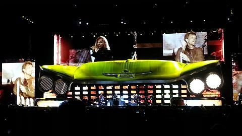 Bon_Jovi_Concert_04b_zpsa4a6d7b1.jpg