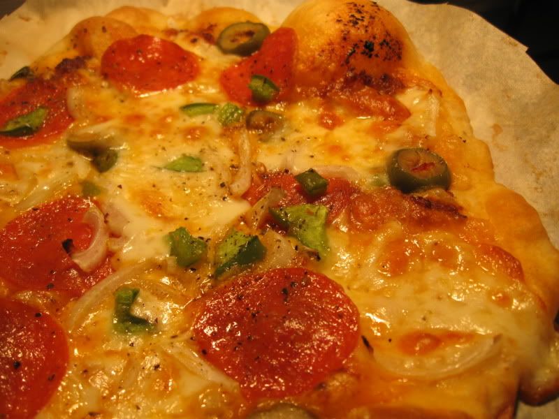 BGENouveauPizza20100008.jpg