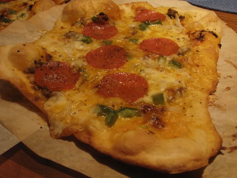 BGENouveauPizza20100015.jpg