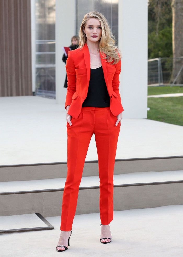  photo Studded-Hearts-Rosie-Huntington-Whiteley-Burberry-red-suit.jpg