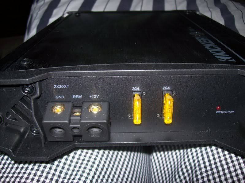 F/S Brand New Kicker 300.1 Mono Block Amplifier (2011 Model) Nissan
