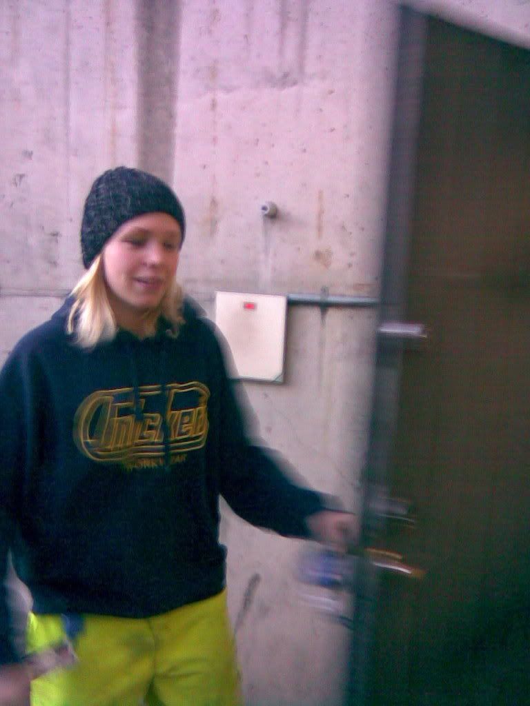 12112007001.jpg?t=1194973435