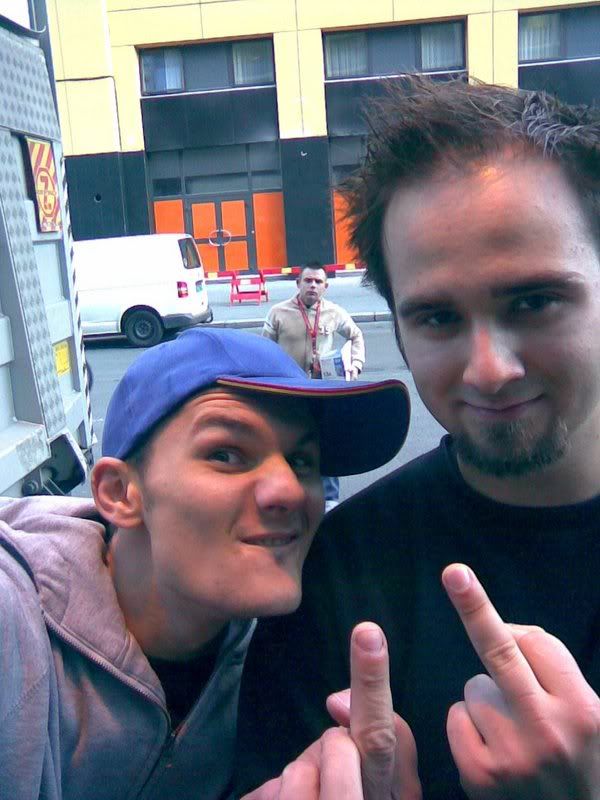 21092007002.jpg?t=1190400350