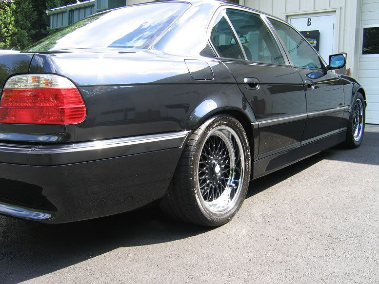 '95 supercharged BMW 740i detail