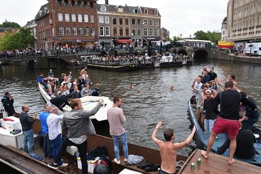 http://i2.photobucket.com/albums/y42/dommeltje/dommeltje009/WOW%20dag1%2090.jpg