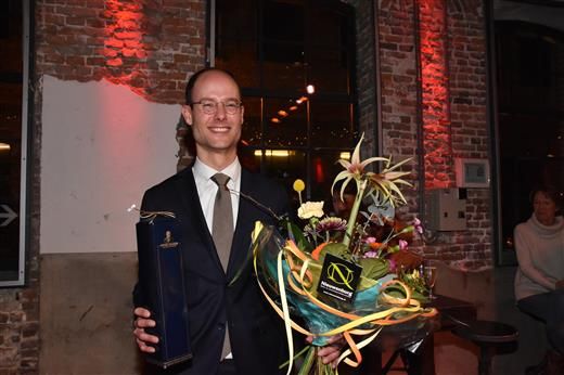 http://i2.photobucket.com/albums/y42/dommeltje/dommeltje011/BCL%20nieuwjaarsreceptie%2039.jpg