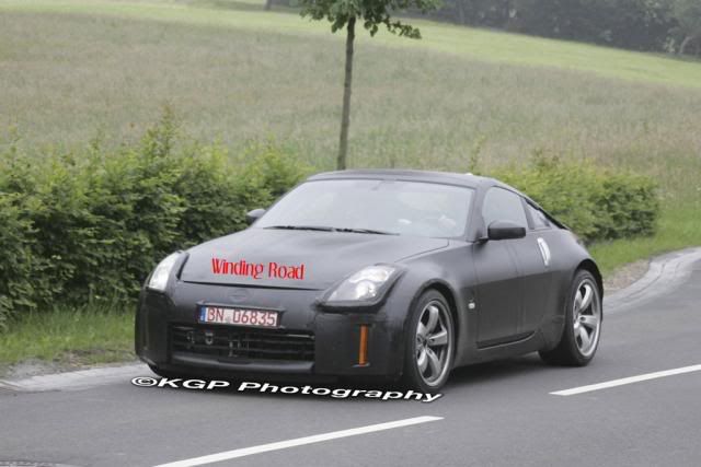 Nissan-Small-Coupe-Spy-2.jpg