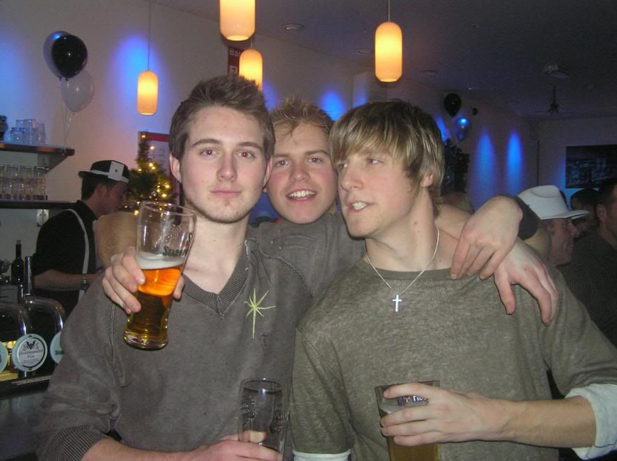 Image hosted by Photobucket.com