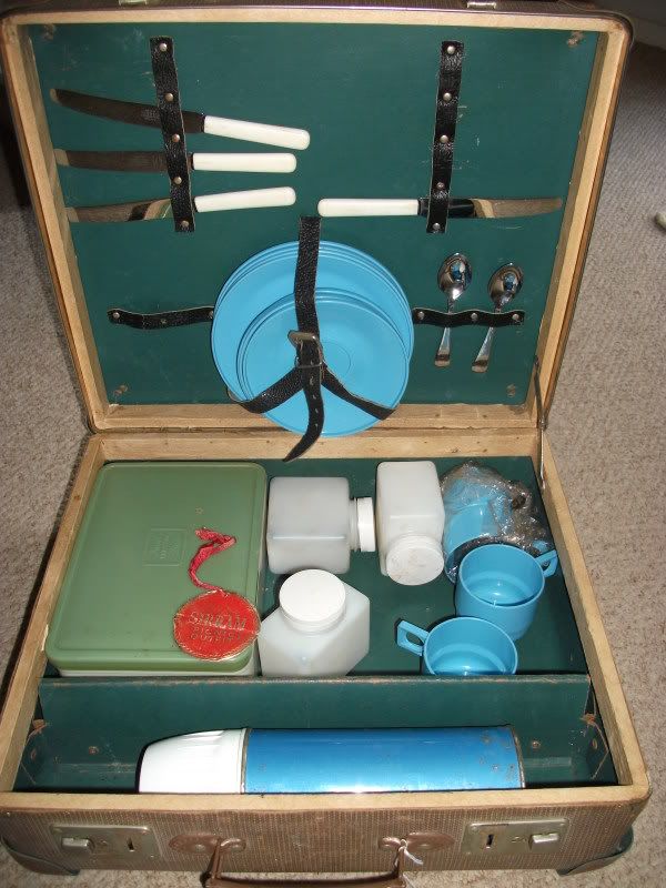 For Sale Picnic Basket, vintage portable record player Volkszone Forum