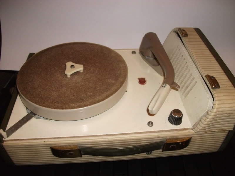 For Sale Picnic Basket, vintage portable record player Volkszone Forum
