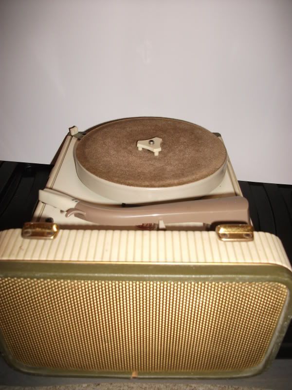 For Sale Picnic Basket, vintage portable record player Volkszone Forum