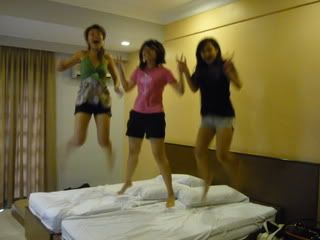Crazy girls jumping on the bed!!!