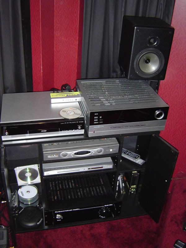 Pictures of your HD DVD setup - Page 2 - AVS Forum | Home Theater
