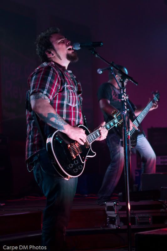 IMAGE: http://i2.photobucket.com/albums/y47/panda_stunter/IMG_1876.jpg