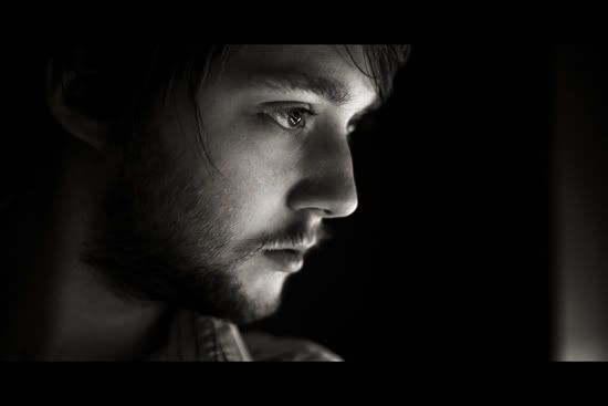 http://i2.photobucket.com/albums/y48/Sam_Brill/Sefl-portrait-for-sitemm.jpg