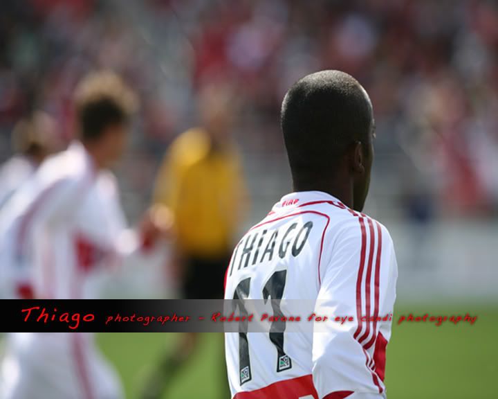 IMAGE: http://i2.photobucket.com/albums/y49/robpavone/thiago-1.jpg