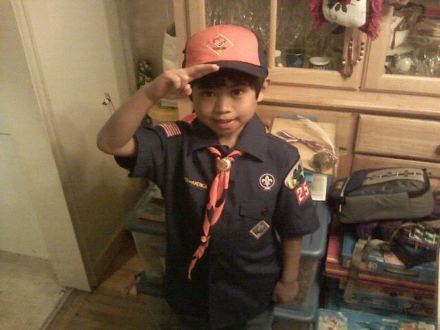 http://i2.photobucket.com/albums/y5/TriSec/Uniform.jpg