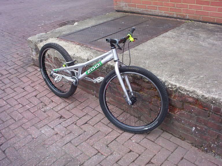 Bike008.jpg