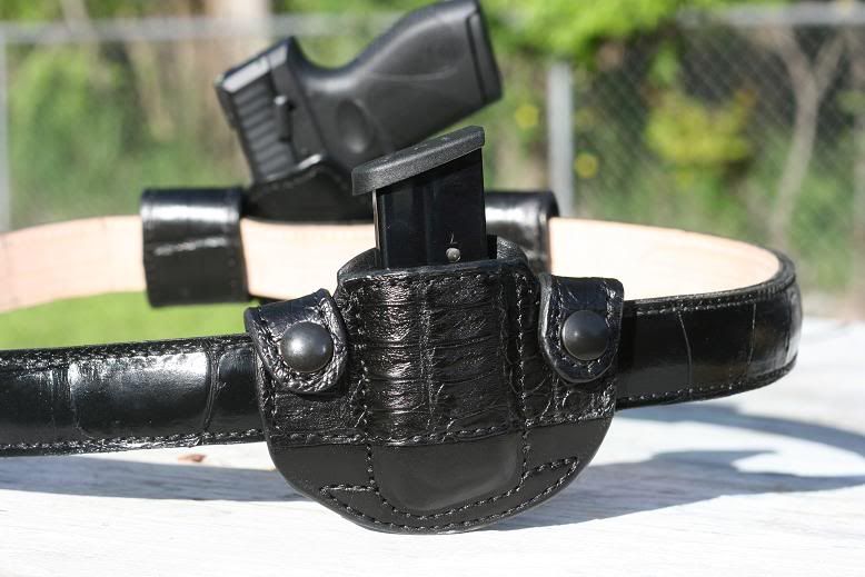 TT Gunleather in Alligator (photos)