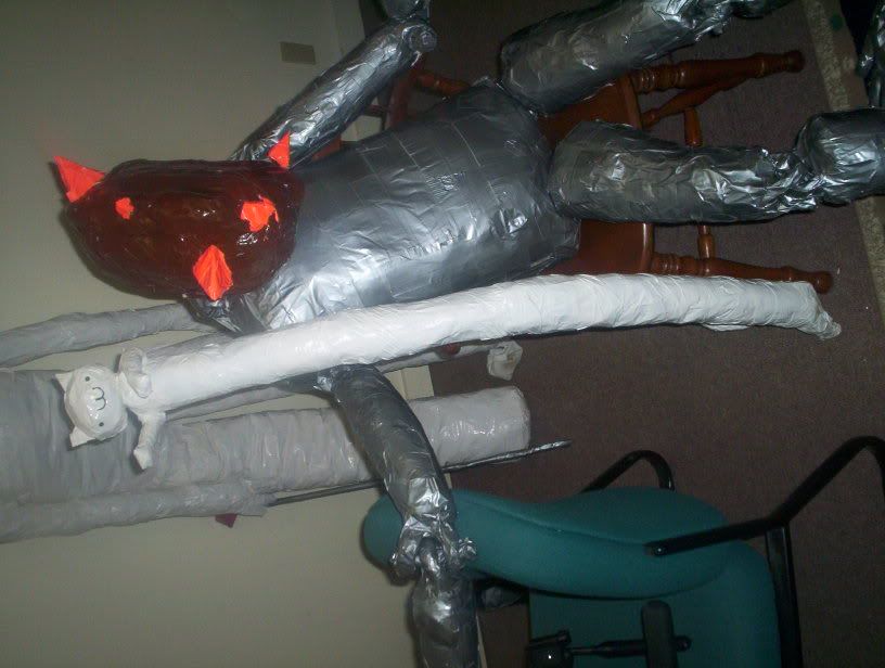 http://i2.photobucket.com/albums/y6/shrubs/Duct%20tape/100_6118.jpg