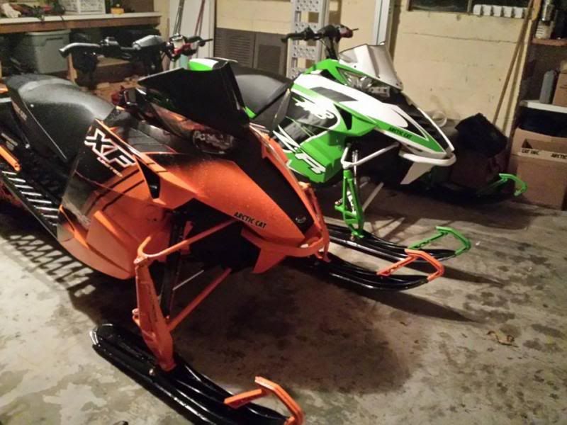 http://i2.photobucket.com/albums/y6/talon109/ArcticCats.jpg