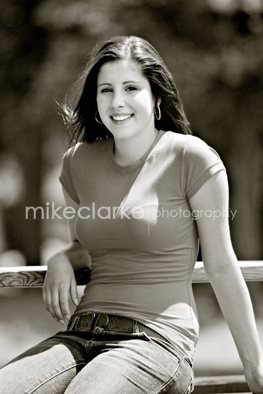 IMAGE: http://i2.photobucket.com/albums/y7/mikeclarke/michelle-007-24.jpg