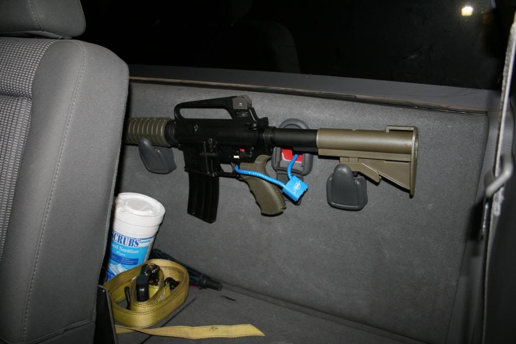 dodgegunrack006.jpg