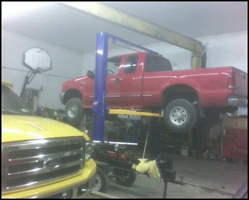 http://i2.photobucket.com/albums/y9/JACK1992VR4/Truck/TruckLift2.jpg