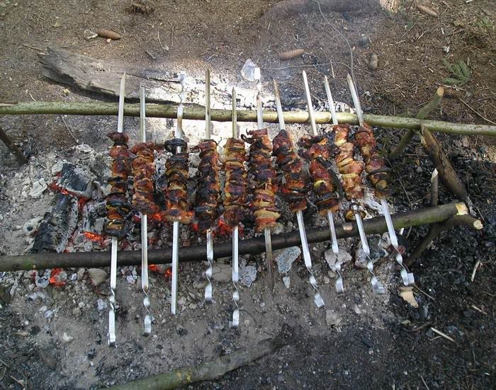 ���-��� )))