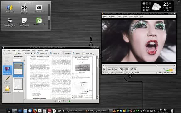 KDE 4.6.2 with Compiz Desktop with open windows KDE 4.6.2 with Compiz Desktop with open windows