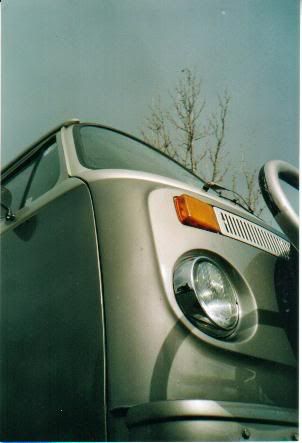 http://i2.photobucket.com/albums/y9/peptide/busfront.jpg
