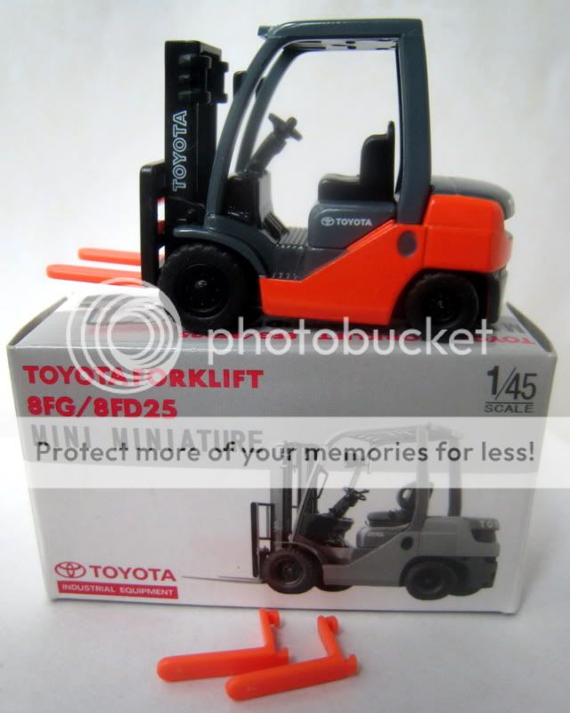 Brand New 1 45 Toyota Forklift 8FG 8FGD25 Miniature